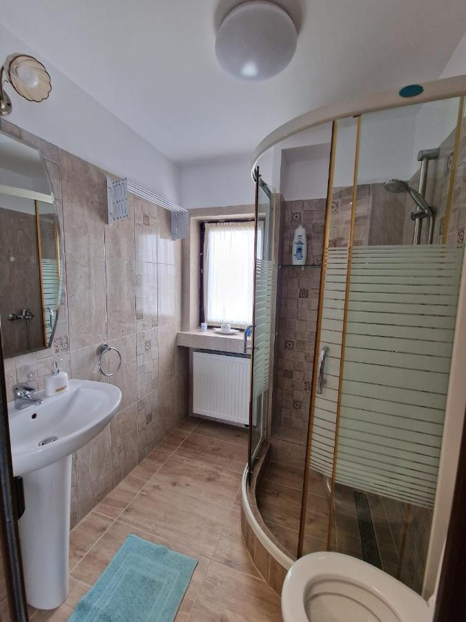 Laroka House Arty And Cosy Studio Universitate Center Bukarest Exteriör bild